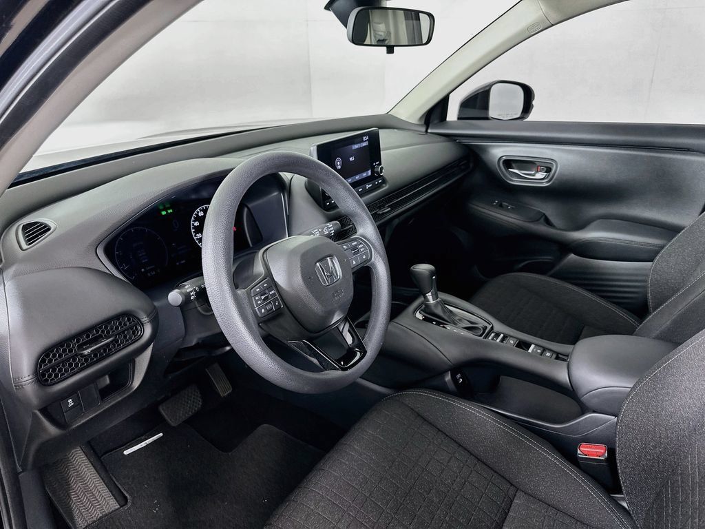 Certified 2024 Honda HR-V LX image 9