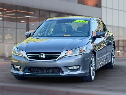 Used 2013 Honda Accord Sport image 2