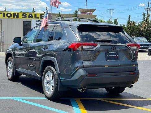 Used 2020 Toyota RAV4 XLE w/ Convenience Package AWD/4WD image 7