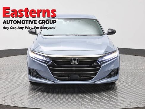 Used 2022 Honda Accord Sport image 2