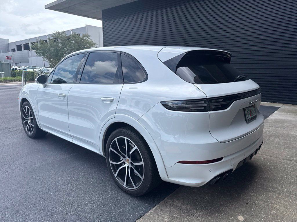 Certified 2020 Porsche Cayenne Turbo AWD/4WD image 3
