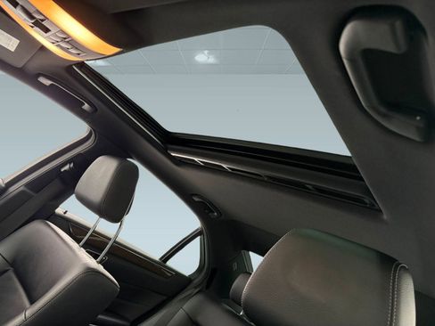 Used 2014 Mercedes-Benz E 350 Sedan image 13