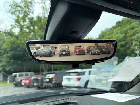 Used 2020 GMC Sierra 1500 AT4 w/ AT4 Premium Package AWD/4WD image 30