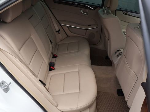 Used 2016 Mercedes-Benz E 350 4MATIC Sedan image 22