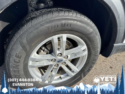 Used 2022 Ford Explorer XLT w/ Equipment Group 202A image 10