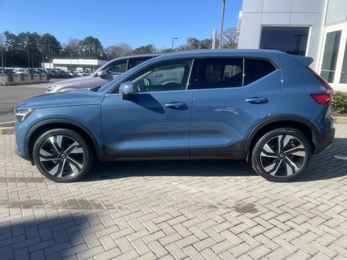 New 2025 Volvo XC40 B5 Plus w/ Protection Package Premier image 7