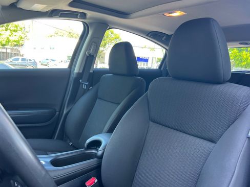 Used 2018 Honda HR-V EX image 15