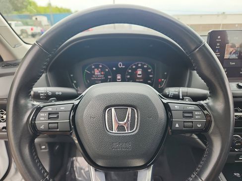 Used 2023 Honda Accord Touring image 19