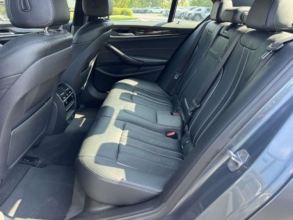 Used 2019 BMW 530i xDrive w/ Premium Package AWD/4WD image 18