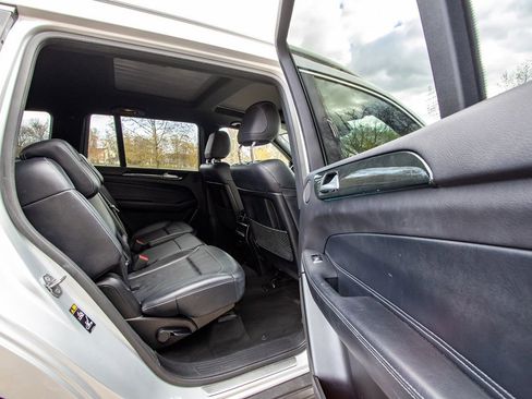 Used 2019 Mercedes-Benz GLS 450 4MATIC w/ Premium 1 Package image 23