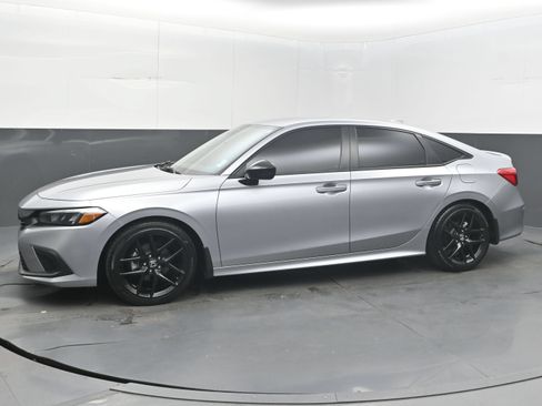 Used 2024 Honda Civic Sport image 5