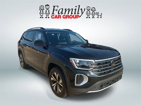 New 2026 Volkswagen Atlas SE FWD image 2