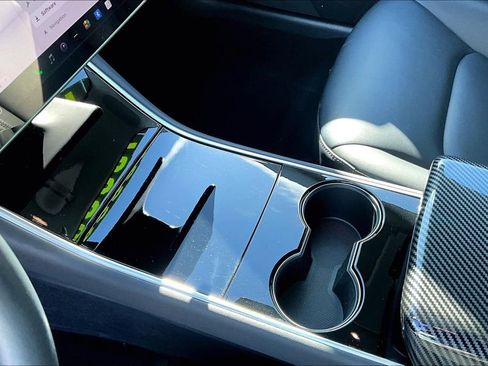 Used 2018 Tesla Model 3 Long Range image 15