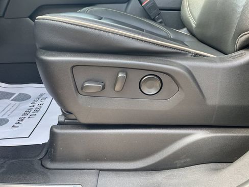 Used 2024 Chevrolet Tahoe Premier image 11