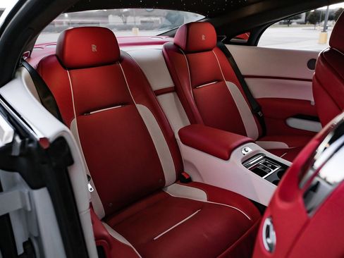 Used 2020 Rolls-Royce Wraith image 51