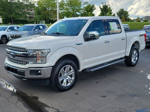 Used 2018 Ford F150 Lariat w/ Equipment Group 502A Luxury AWD/4WD image 2