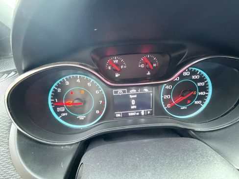 Used 2017 Chevrolet Cruze LT w/ Convenience Package FWD image 15