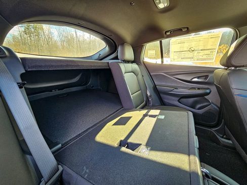 New 2026 Buick Envista Sport Touring image 33