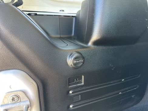 Certified 2025 Jeep Wrangler Unlimited Rubicon image 35