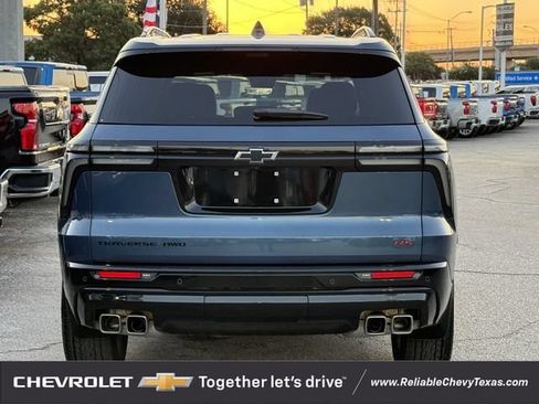 Used 2026 Chevrolet Traverse RS w/ LPO, Floor Liner Package AWD/4WD image 7