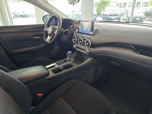 Used 2024 Nissan Sentra SV FWD image 44