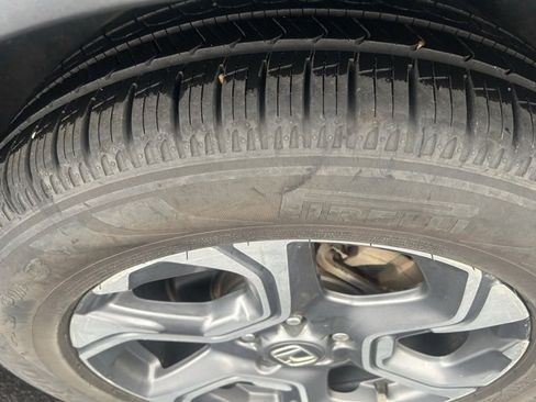 Used 2019 Honda CR-V EX image 16