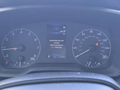 Used 2025 Toyota Corolla LE image 27