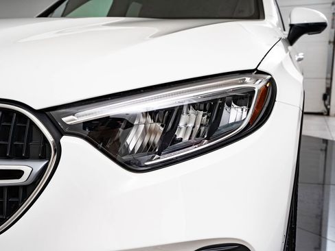 Certified 2025 Mercedes-Benz GLC 300 4MATIC image 15