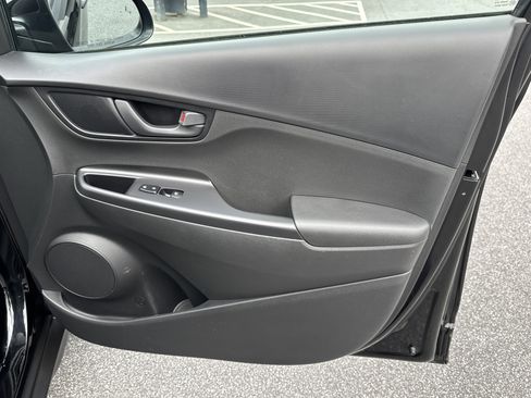 Used 2019 Hyundai Kona SEL image 19