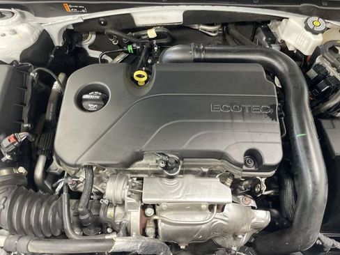 Used 2024 Chevrolet Malibu LT FWD image 28