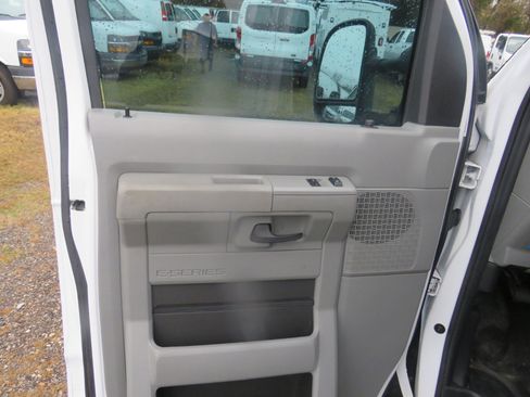 Used 2023 Ford E-350 and Econoline 350 Super Duty w/ Power Windows & Locks Group image 11