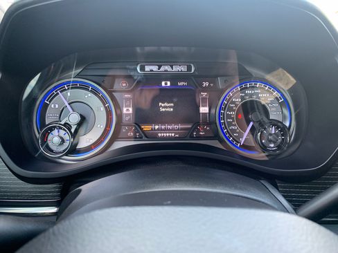 Used 2021 RAM 2500 Limited image 13