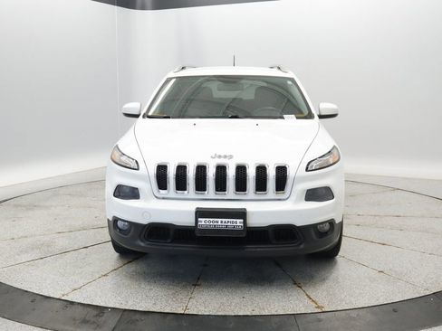 Used 2014 Jeep Cherokee Latitude w/ Cold Weather Group FWD image 10