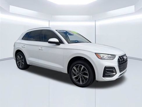 Used 2021 Audi Q5 2.0T Premium Plus w/ Premium Plus Package AWD/4WD image 2