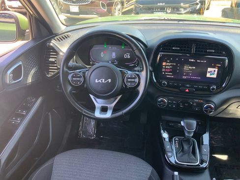 Used 2023 Kia Soul EX FWD image 18