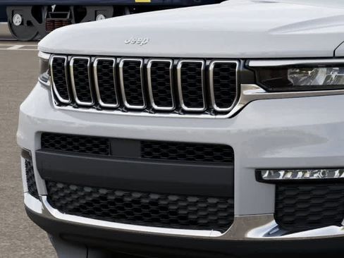 New 2025 Jeep Grand Cherokee L Limited image 11
