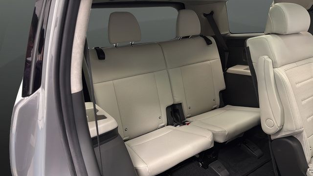 Used 2024 Hyundai Santa Fe Calligraphy AWD/4WD image 25