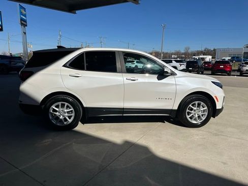 Used 2023 Chevrolet Equinox LT AWD/4WD image 5