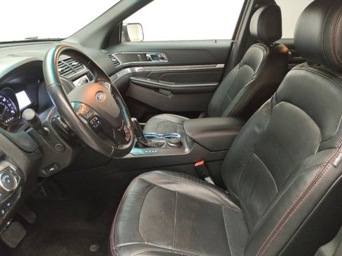Used 2016 Ford Explorer Sport w/ Equipment Group 401A AWD/4WD image 17