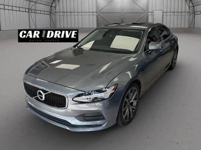 Used 2019 Volvo S90 T5 Momentum