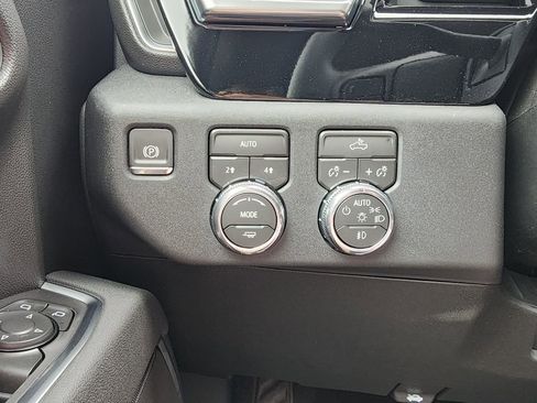 New 2026 GMC Sierra 1500 Elevation AWD/4WD image 19
