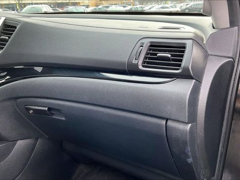 Used 2016 Honda Pilot Touring image 16