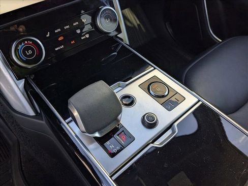 Used 2023 Land Rover Range Rover SE AWD/4WD image 12