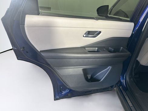 Used 2024 Nissan Pathfinder SL w/ SL Premium Package image 28