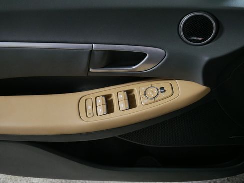 Used 2020 Hyundai Sonata SEL w/ Premium + Sunroof Package image 19