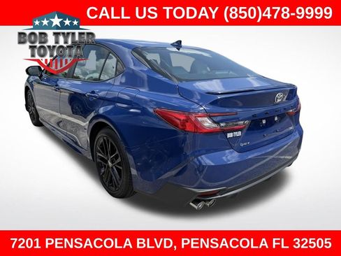 Used 2026 Toyota Camry SE FWD image 1