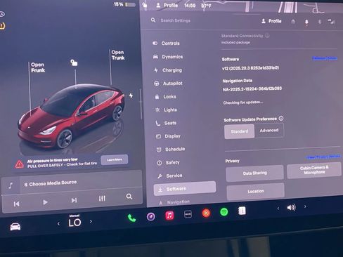 Used 2023 Tesla Model 3 Standard Range image 13