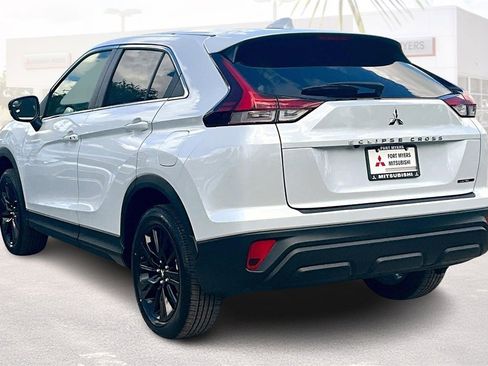 New 2026 Mitsubishi Eclipse Cross LE image 3