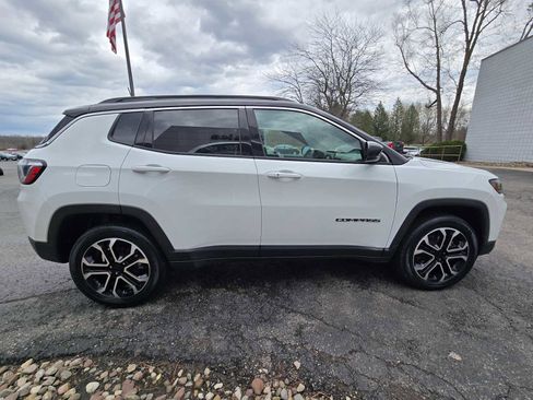 Used 2023 Jeep Compass Limited AWD/4WD image 7
