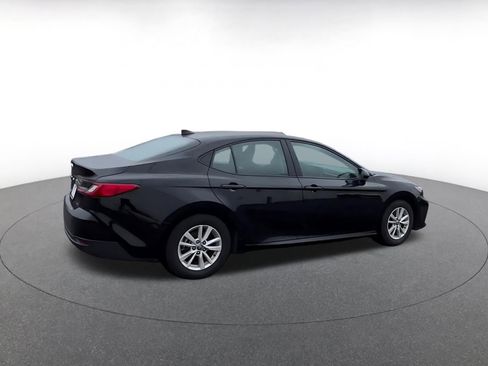 Used 2025 Toyota Camry LE image 16